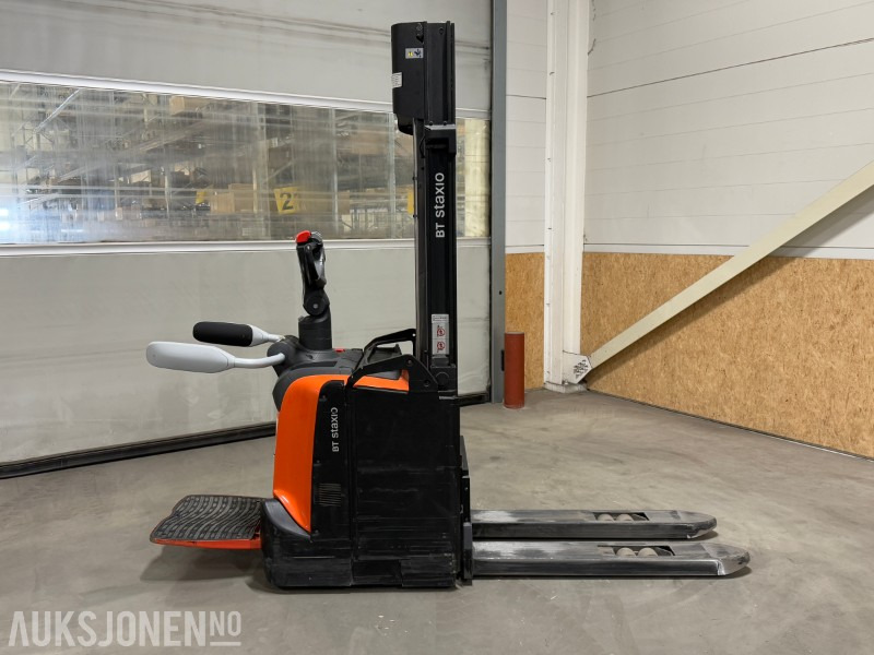 2018 Toyota - Pallestabler - SPE 120 1200 KG Pallestabler - Material handling equipment: picture 1 2018 Toyota - Pallestabler - SPE 120 1200 KG Pallestabler - Material handling equipment: picture 1