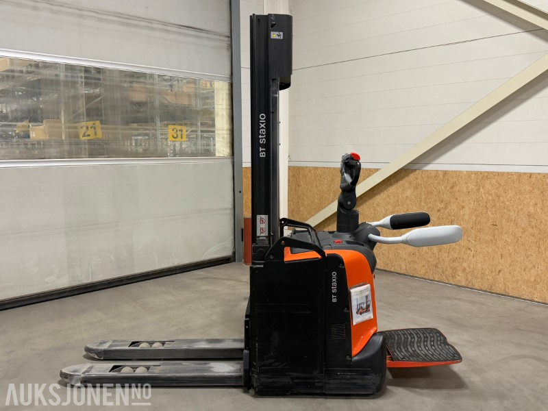 2018 Toyota - Pallestabler - SPE 120 1200 KG Pallestabler - Material handling equipment: picture 3 2018 Toyota - Pallestabler - SPE 120 1200 KG Pallestabler - Material handling equipment: picture 3