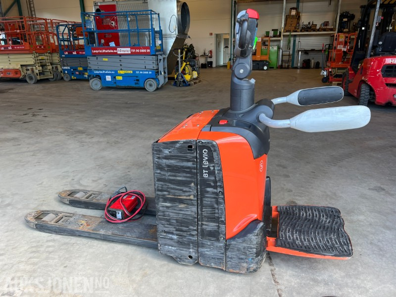 2023 Toyota Toyota LPE 200 - Material handling equipment: picture 4 2023 Toyota Toyota LPE 200 - Material handling equipment: picture 4
