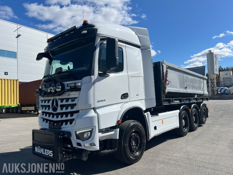 Mercedes-Benz Arocs 3253 Tridem krokbil brøyte rigget - Hook lift truck: picture 1 Mercedes-Benz Arocs 3253 Tridem krokbil brøyte rigget - Hook lift truck: picture 1