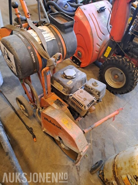Mikasa Asfalt sag - Construction equipment: picture 1 Mikasa Asfalt sag - Construction equipment: picture 1