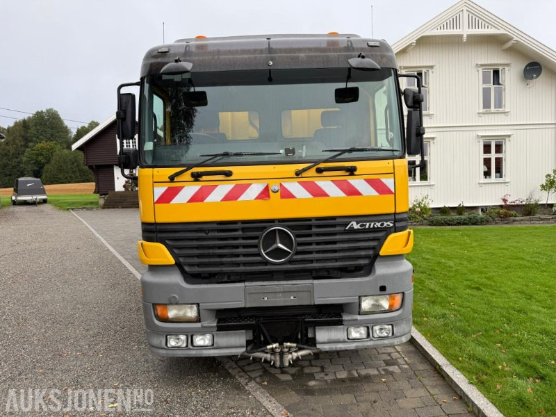 1999 Mercedes-Benz 2548L/48 6x2(4) Rengjøringsmaskin - Municipal/ Special vehicle: picture 2 1999 Mercedes-Benz 2548L/48 6x2(4) Rengjøringsmaskin - Municipal/ Special vehicle: picture 2