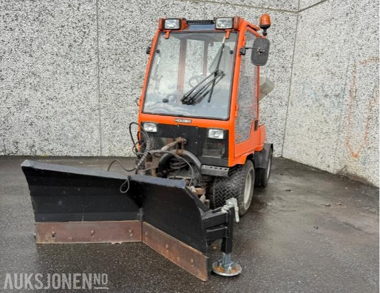 2002 Holder C240 Traktorregistrert redskapsbærer med 4x4 brøyteskjær og strøer - Municipal/ Special vehicle: picture 5 2002 Holder C240 Traktorregistrert redskapsbærer med 4x4 brøyteskjær og strøer - Municipal/ Special vehicle: picture 5