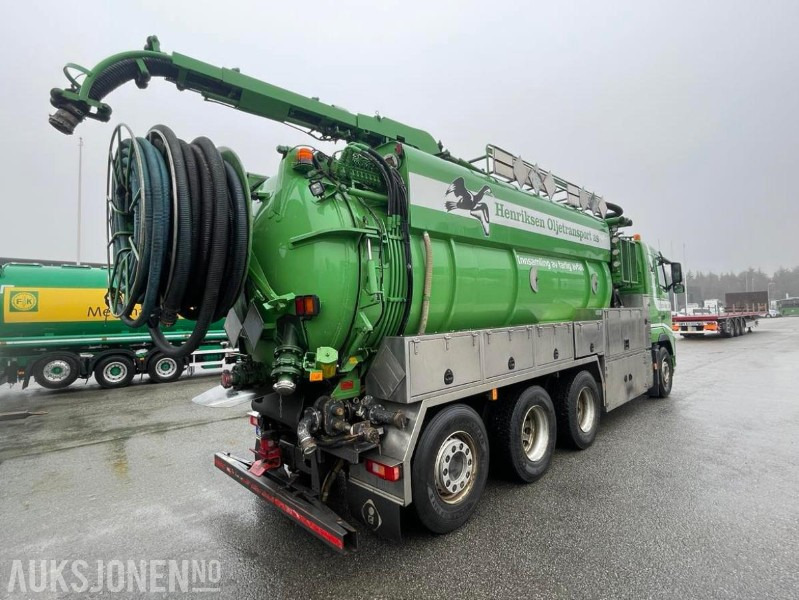 2010 VOLVO FH500 8X4 INTERCONSULT SS2343 BST3-17CR ADR SLAMSUGER MED HØYTRYKKSPYLER - 203576 KM. - Municipal/ Special vehicle: picture 4 2010 VOLVO FH500 8X4 INTERCONSULT SS2343 BST3-17CR ADR SLAMSUGER MED HØYTRYKKSPYLER - 203576 KM. - Municipal/ Special vehicle: picture 4