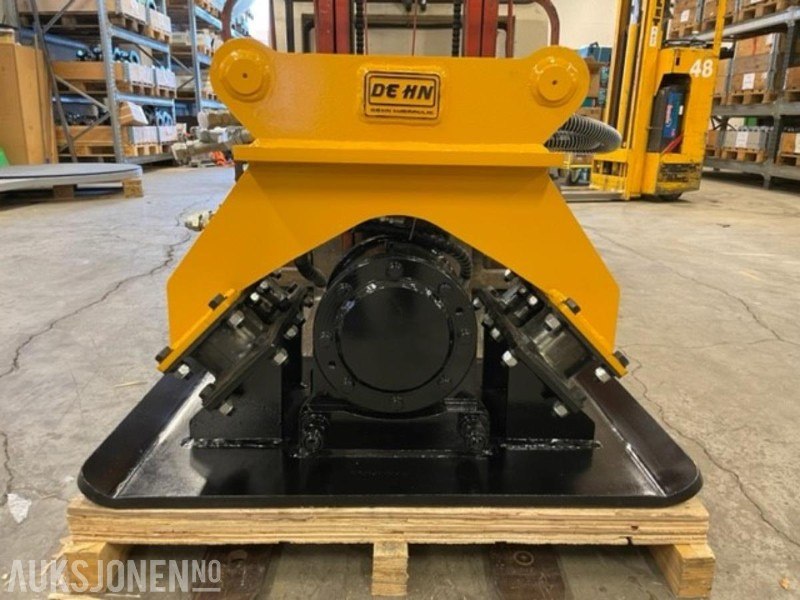 NY HENIMA VIBROPLATE TIL 4-9 TONNS GRAVEMASKIN S50 FESTE M/GARANTI - Roller: picture 2 NY HENIMA VIBROPLATE TIL 4-9 TONNS GRAVEMASKIN S50 FESTE M/GARANTI - Roller: picture 2