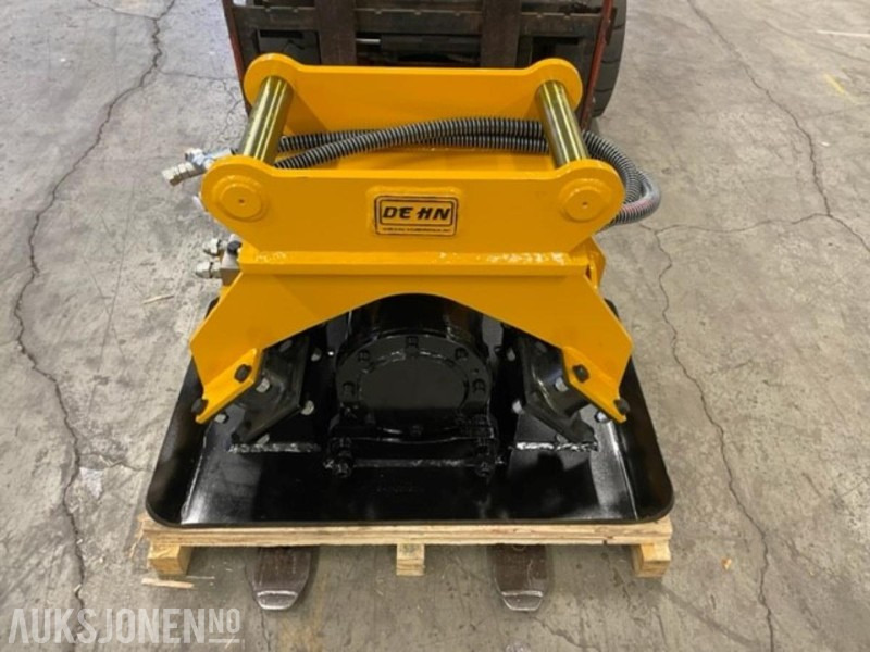 NY HENIMA VIBROPLATE TIL 4-9 TONNS GRAVEMASKIN S50 FESTE M/GARANTI - Roller: picture 3 NY HENIMA VIBROPLATE TIL 4-9 TONNS GRAVEMASKIN S50 FESTE M/GARANTI - Roller: picture 3