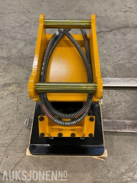 NY HENIMA VIBROPLATE TIL 4-9 TONNS GRAVEMASKIN S50 FESTE M/GARANTI - Roller: picture 4 NY HENIMA VIBROPLATE TIL 4-9 TONNS GRAVEMASKIN S50 FESTE M/GARANTI - Roller: picture 4