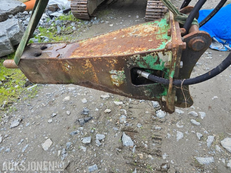 Pigghammer - Montabert 125 SX med s50 feste - Construction equipment: picture 1 Pigghammer - Montabert 125 SX med s50 feste - Construction equipment: picture 1