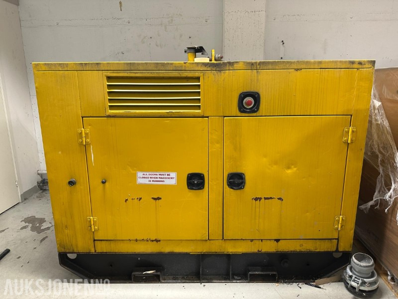 Selwood S100 dieselaggregat – 2006 – 8322 timer - støydempet kapsling - Construction equipment: picture 1 Selwood S100 dieselaggregat – 2006 – 8322 timer - støydempet kapsling - Construction equipment: picture 1