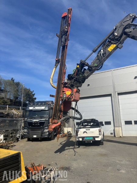 TAMROCK 1032 - BORETÅRN TIL GRAVEMASKIN MED ATLAS HAMMER - RADIOSTYRING - Drilling rig: picture 1 TAMROCK 1032 - BORETÅRN TIL GRAVEMASKIN MED ATLAS HAMMER - RADIOSTYRING - Drilling rig: picture 1