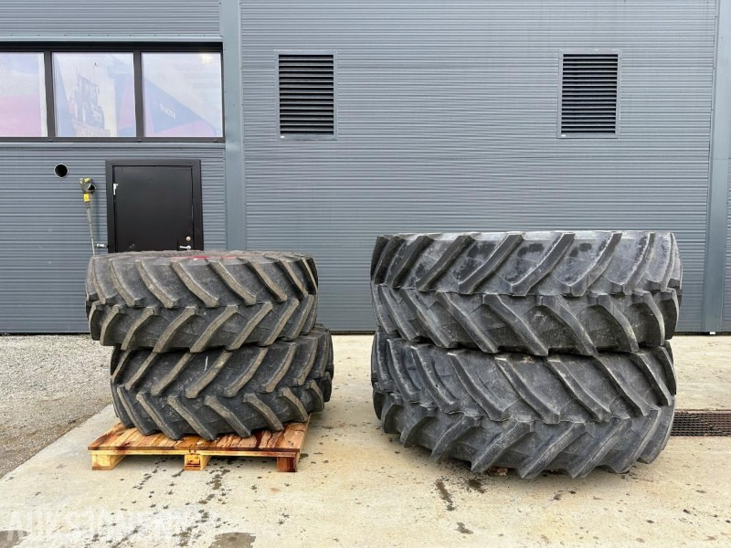 TRELLEBORG TM800 HJULSETT 650/65 R 42 + 540/65 R 30 - Farm tractor: picture 1 TRELLEBORG TM800 HJULSETT 650/65 R 42 + 540/65 R 30 - Farm tractor: picture 1