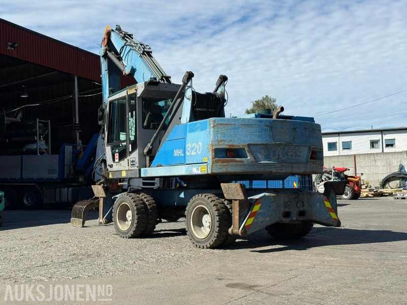 Terex Fuchs MHL 320 hjulgraver / materialhåndteringsmaskin med sorteringsgrabb - Excavator: picture 3 Terex Fuchs MHL 320 hjulgraver / materialhåndteringsmaskin med sorteringsgrabb - Excavator: picture 3