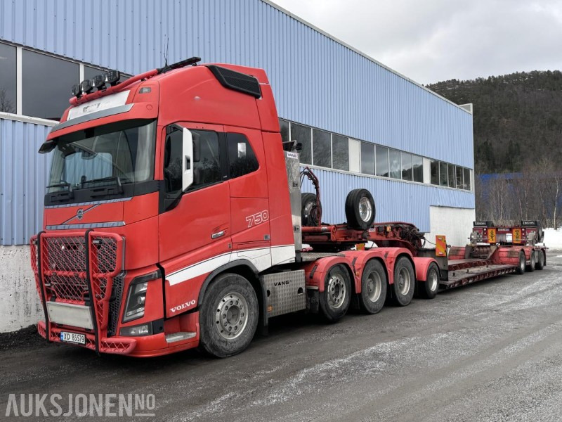 2015 Volvo FH 16 750 - 8x4 + 1 - Tridem pusher - Tungtrekker med 2015 Vang ATHLS 111+1 brønnhenger - Tractor unit: picture 1 2015 Volvo FH 16 750 - 8x4 + 1 - Tridem pusher - Tungtrekker med 2015 Vang ATHLS 111+1 brønnhenger - Tractor unit: picture 1