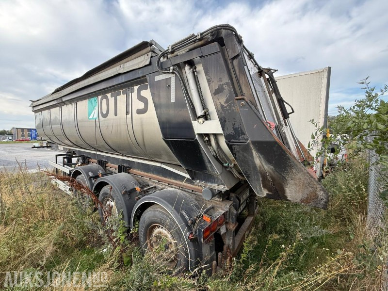 2011 Carnehl CHKS/HH Tippsemi - Trailer: picture 4 2011 Carnehl CHKS/HH Tippsemi - Trailer: picture 4