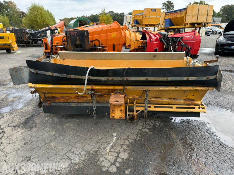 2009 Falköping LB-1000 LU etterhengende strøapparat - Truck: picture 2 2009 Falköping LB-1000 LU etterhengende strøapparat - Truck: picture 2