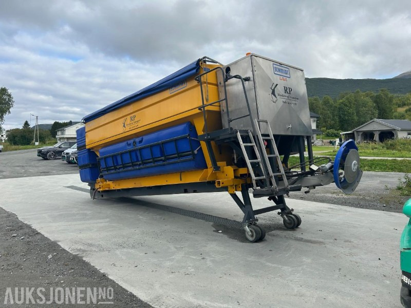 2016 AEBI Schmidt Stratos Fastsandspreder - Truck: picture 3 2016 AEBI Schmidt Stratos Fastsandspreder - Truck: picture 3