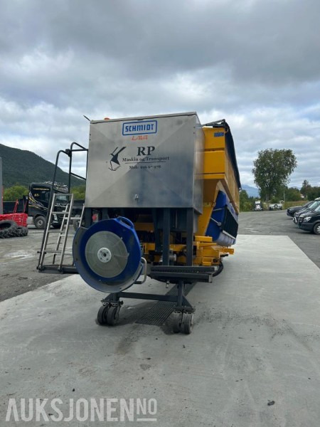 2016 AEBI Schmidt Stratos Fastsandspreder - Truck: picture 4 2016 AEBI Schmidt Stratos Fastsandspreder - Truck: picture 4