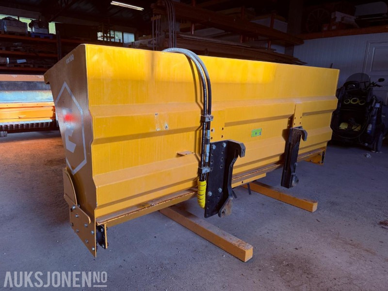 2019 EXERO EX100 Sandstrøer med hydraulikk og vibrator - Truck: picture 2 2019 EXERO EX100 Sandstrøer med hydraulikk og vibrator - Truck: picture 2