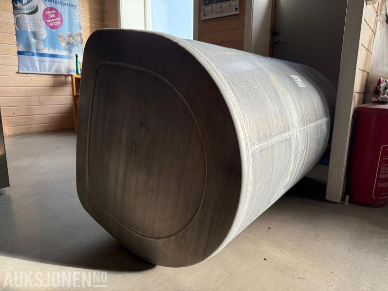 2023 Dieseltank 530 L 70x70x130 - Montert på Volvo FH 2023 D-Shaped - Truck: picture 4 2023 Dieseltank 530 L 70x70x130 - Montert på Volvo FH 2023 D-Shaped - Truck: picture 4