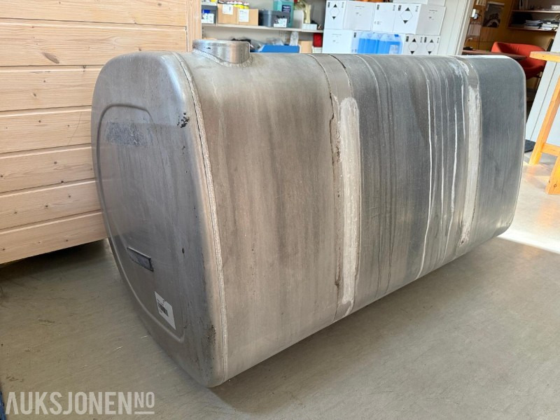 2023 Dieseltank 530 L 70x70x130 - Montert på Volvo FH 2023 D-Shaped - Truck: picture 2 2023 Dieseltank 530 L 70x70x130 - Montert på Volvo FH 2023 D-Shaped - Truck: picture 2