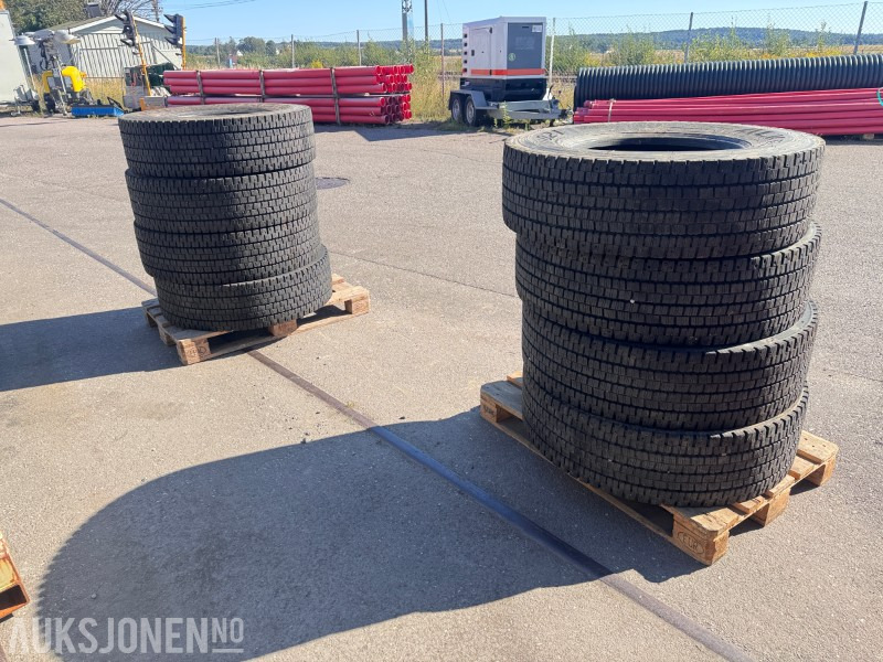 8.stk Falken lastebildekk 295/80 R22.5 - Truck: picture 1 8.stk Falken lastebildekk 295/80 R22.5 - Truck: picture 1