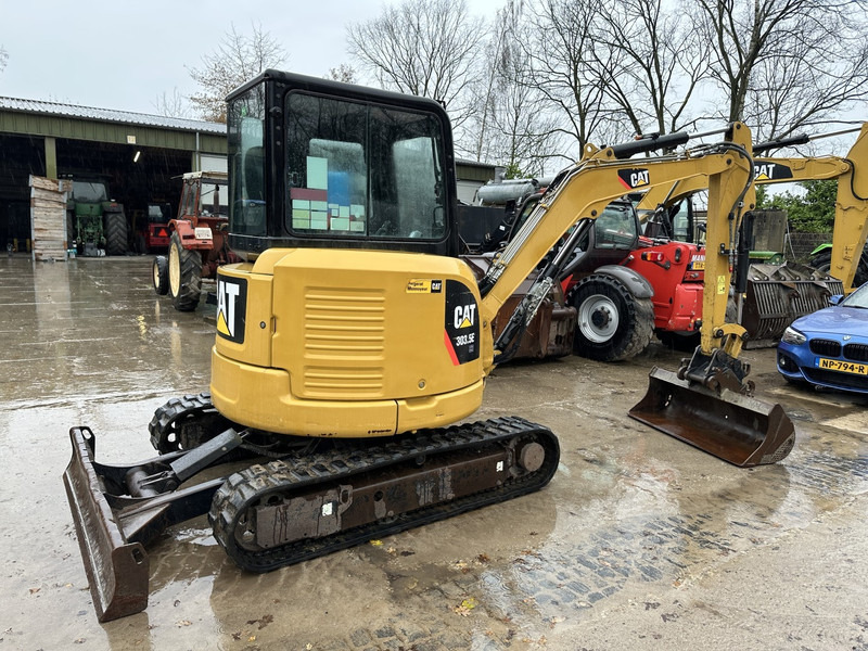 Caterpillar 303.5E CR All functions 3 buckets - Mini excavator: picture 5 Caterpillar 303.5E CR All functions 3 buckets - Mini excavator: picture 5