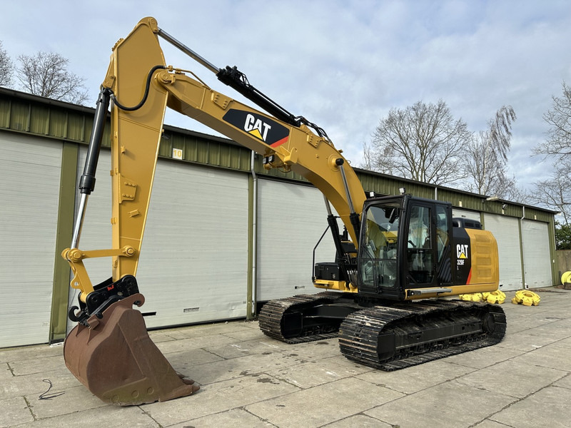 Caterpillar 320 FL Low hours - Crawler excavator: picture 1 Caterpillar 320 FL Low hours - Crawler excavator: picture 1