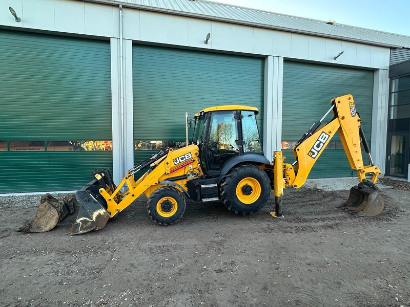 JCB 3CX 14 Excellent condition - LOW Hours - 3 digging buckets - Backhoe loader: picture 4 JCB 3CX 14 Excellent condition - LOW Hours - 3 digging buckets - Backhoe loader: picture 4