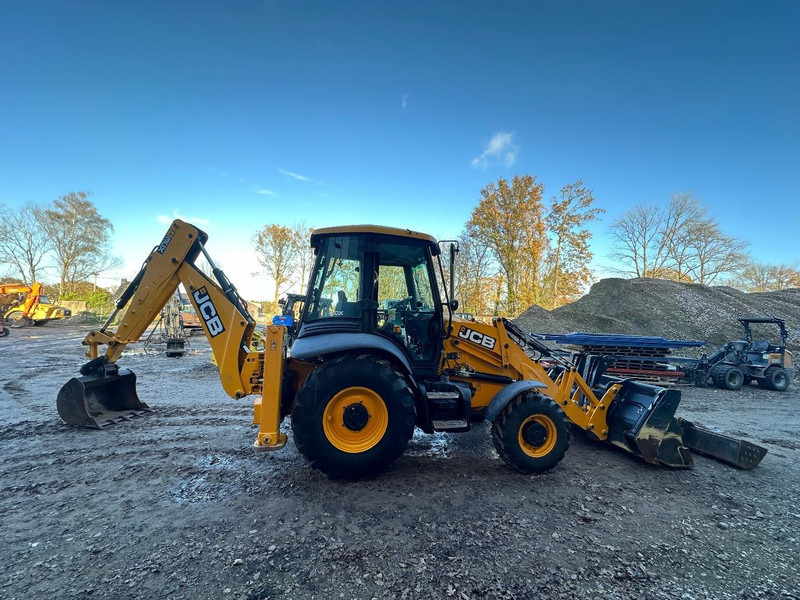 JCB 3CX 14 Excellent condition - LOW Hours - 3 digging buckets - Backhoe loader: picture 5 JCB 3CX 14 Excellent condition - LOW Hours - 3 digging buckets - Backhoe loader: picture 5