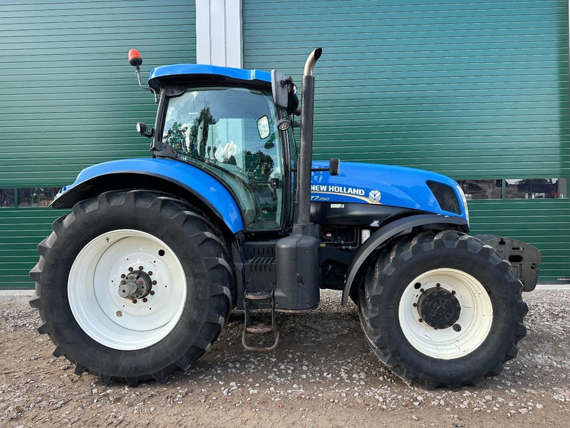 New Holland T7.250 Power Command - Farm tractor: picture 4 New Holland T7.250 Power Command - Farm tractor: picture 4