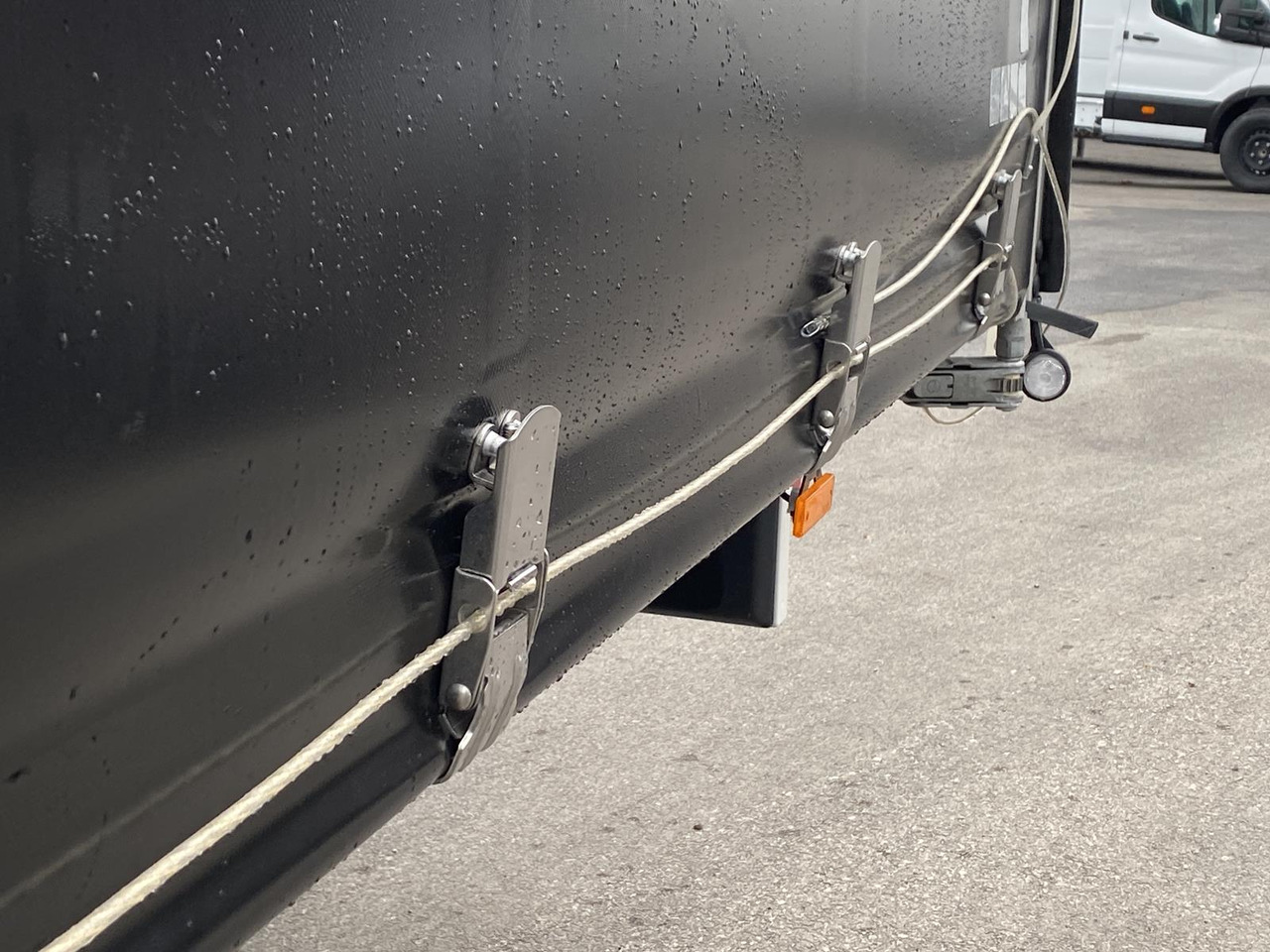 New Curtain side van MAN TGE 3.180 L4 2.0 TDI | PRITSCHE PLANE + SCHLAFKABINE: picture 12 New Curtain side van MAN TGE 3.180 L4 2.0 TDI | PRITSCHE PLANE + SCHLAFKABINE: picture 12