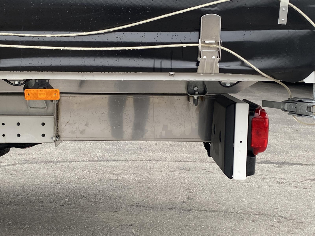 New Curtain side van MAN TGE 3.180 L4 2.0 TDI | PRITSCHE PLANE + SCHLAFKABINE: picture 11 New Curtain side van MAN TGE 3.180 L4 2.0 TDI | PRITSCHE PLANE + SCHLAFKABINE: picture 11