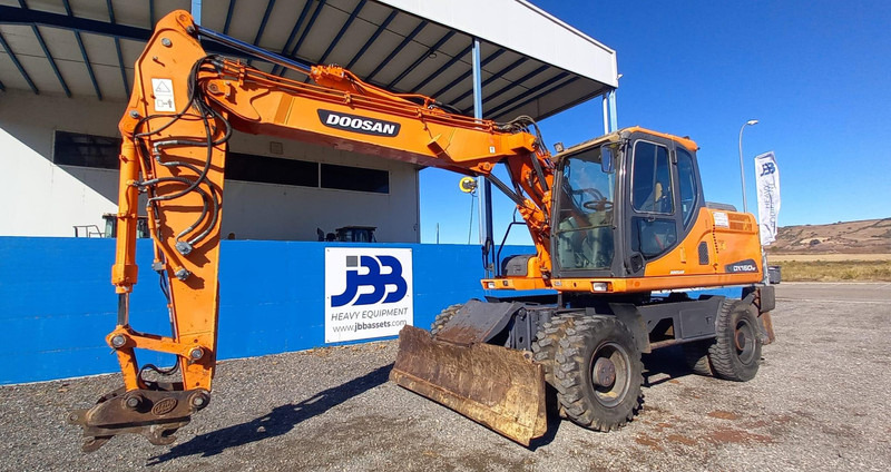 Doosan DX140W-3 *coming soon* - Wheel excavator: picture 5 Doosan DX140W-3 *coming soon* - Wheel excavator: picture 5