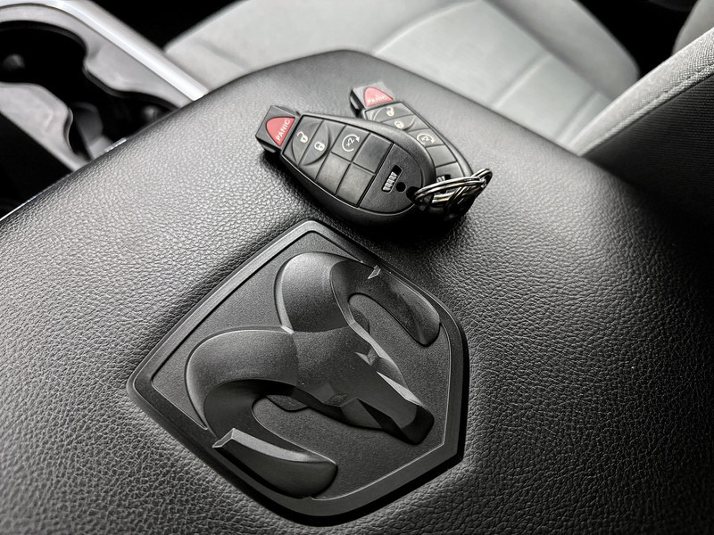 Pickup truck, Combi van Dodge Ram 1500 5.7 V8 4x4 Crew Cab 5'7 Longhorn Alpine audio Pano Stoel en stuurverwarming Trekhaak: picture 17 Pickup truck, Combi van Dodge Ram 1500 5.7 V8 4x4 Crew Cab 5'7 Longhorn Alpine audio Pano Stoel en stuurverwarming Trekhaak: picture 17