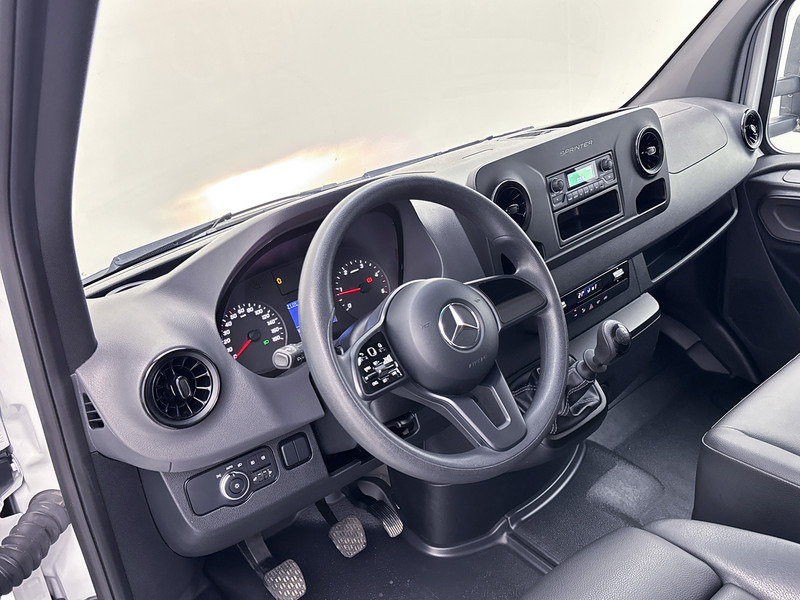 Mercedes-Benz Sprinter 316 2.2 CDI Bakwagen Meubelbak met Laadklep Cruise Control - Box van: picture 4 Mercedes-Benz Sprinter 316 2.2 CDI Bakwagen Meubelbak met Laadklep Cruise Control - Box van: picture 4