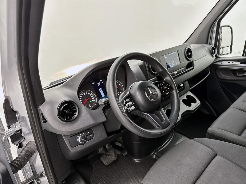 Mercedes-Benz Sprinter 316 2.2 CDI L2H2 Inrichting 220v omvormer Achteruitrijcamera Navigatie Werkbank - Panel van: picture 4 Mercedes-Benz Sprinter 316 2.2 CDI L2H2 Inrichting 220v omvormer Achteruitrijcamera Navigatie Werkbank - Panel van: picture 4