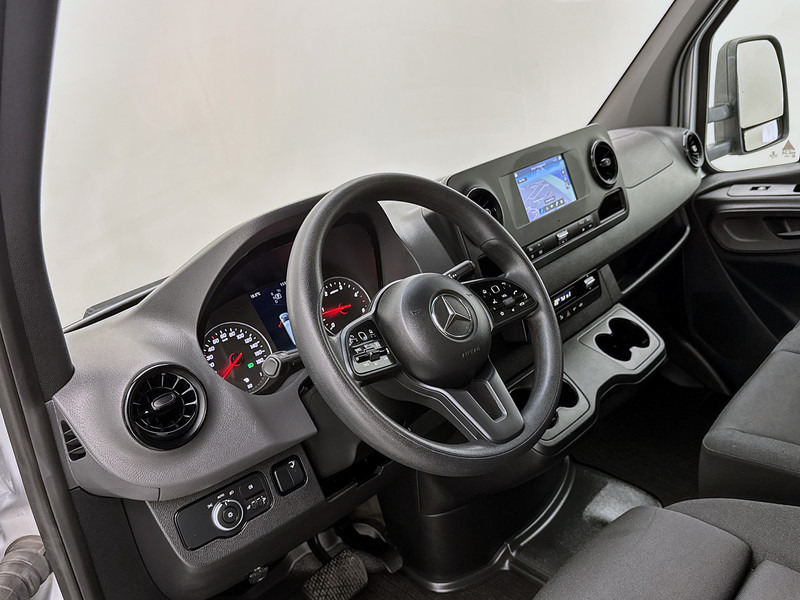 Mercedes-Benz Sprinter 316 2.2 CDI L3 Bakwagen D'Hollandia laadklep Geveerde stoel Achteruitrijcamera Cruise control - Box van: picture 5 Mercedes-Benz Sprinter 316 2.2 CDI L3 Bakwagen D'Hollandia laadklep Geveerde stoel Achteruitrijcamera Cruise control - Box van: picture 5