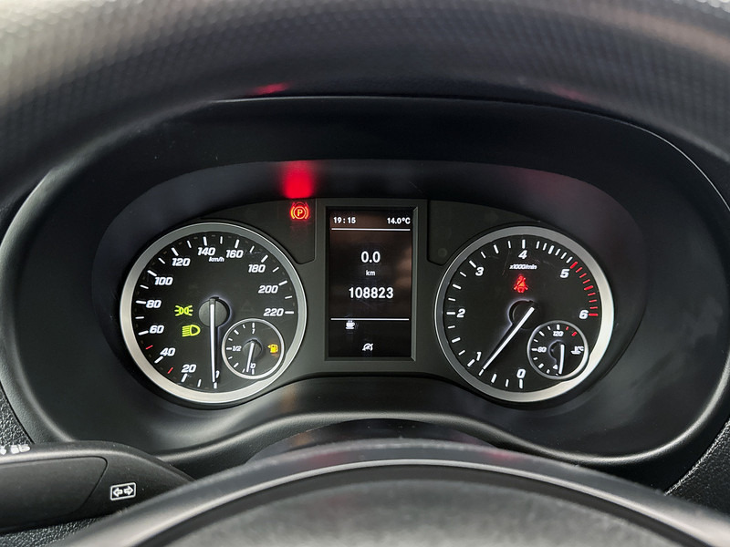 Mercedes-Benz Vito 116 CDI Lang Navigatie Camera + sensoren Cruise control Trekhaak Cruise control - Small van: picture 5 Mercedes-Benz Vito 116 CDI Lang Navigatie Camera + sensoren Cruise control Trekhaak Cruise control - Small van: picture 5