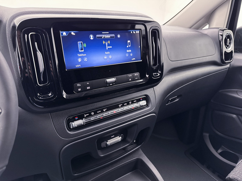 Mercedes-Benz Vito 119 CDI PRO L3 19" Lichtmetaal AMG Dubbele Schuifdeur Multibeam LED Trekhaak Achteruitrijcamera Betimmering - Small van: picture 5 Mercedes-Benz Vito 119 CDI PRO L3 19" Lichtmetaal AMG Dubbele Schuifdeur Multibeam LED Trekhaak Achteruitrijcamera Betimmering - Small van: picture 5