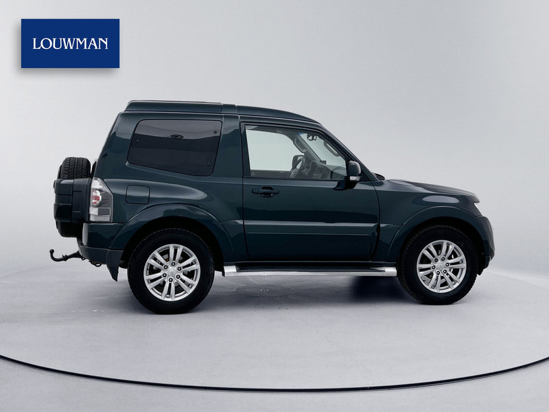 Mitsubishi Pajero 3.2 DI-D Instyle High Roof Van Grijs kenteken Automaat Climate control Trekhaak 3000KG - Van: picture 3 Mitsubishi Pajero 3.2 DI-D Instyle High Roof Van Grijs kenteken Automaat Climate control Trekhaak 3000KG - Van: picture 3