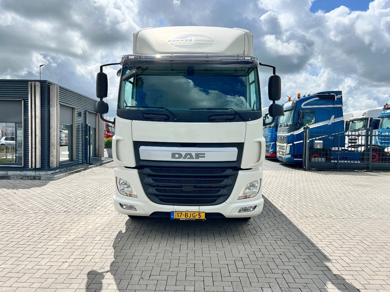 DAF CF 290 4x2 bakwagen Laadklep - Box truck: picture 2 DAF CF 290 4x2 bakwagen Laadklep - Box truck: picture 2