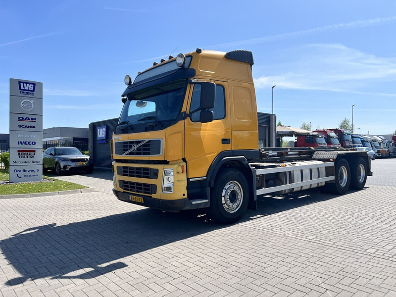Volvo FM480 6X2 containersysteem Globetrotter / NCH systeem / 10 Tyres - Cable system truck: picture 1 Volvo FM480 6X2 containersysteem Globetrotter / NCH systeem / 10 Tyres - Cable system truck: picture 1