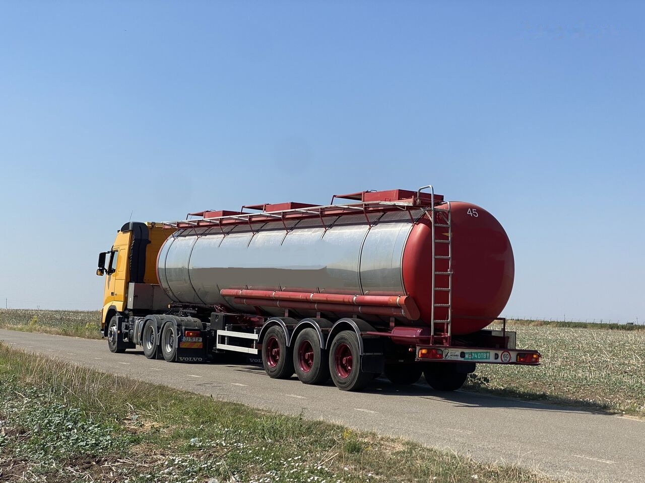 LAG Cisterna Inox alimentar -REVIZIE COMPLETA - agricultura - AZOT - Tank semi-trailer: picture 4 LAG Cisterna Inox alimentar -REVIZIE COMPLETA - agricultura - AZOT - Tank semi-trailer: picture 4