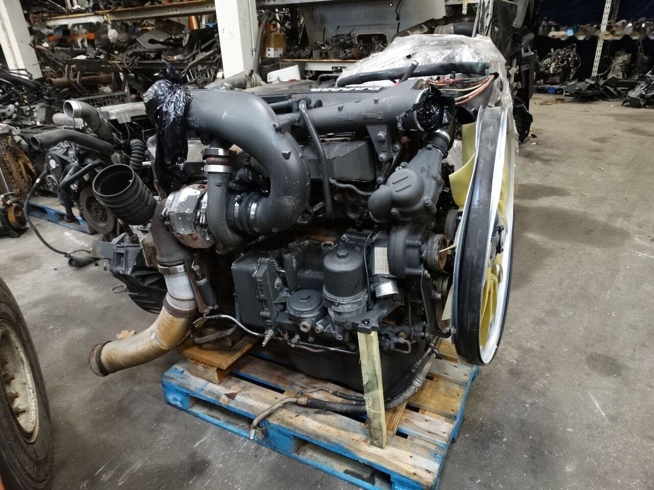 DAF Paccar MX-300 DAF XF 105 - Engine for Truck: picture 2 DAF Paccar MX-300 DAF XF 105 - Engine for Truck: picture 2