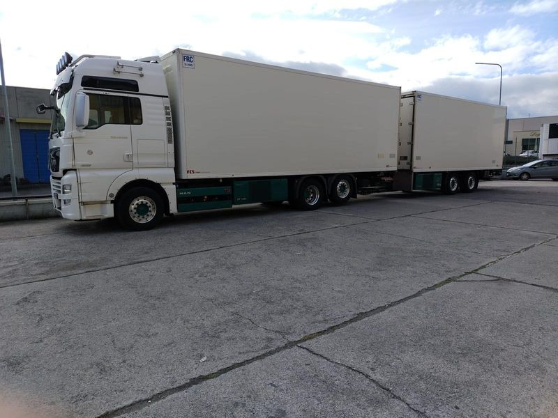 AUTOTRENO FRIGO MAN TGX TGX 26.580 6x2-4 LL - Refrigerator truck: picture 1 AUTOTRENO FRIGO MAN TGX TGX 26.580 6x2-4 LL - Refrigerator truck: picture 1