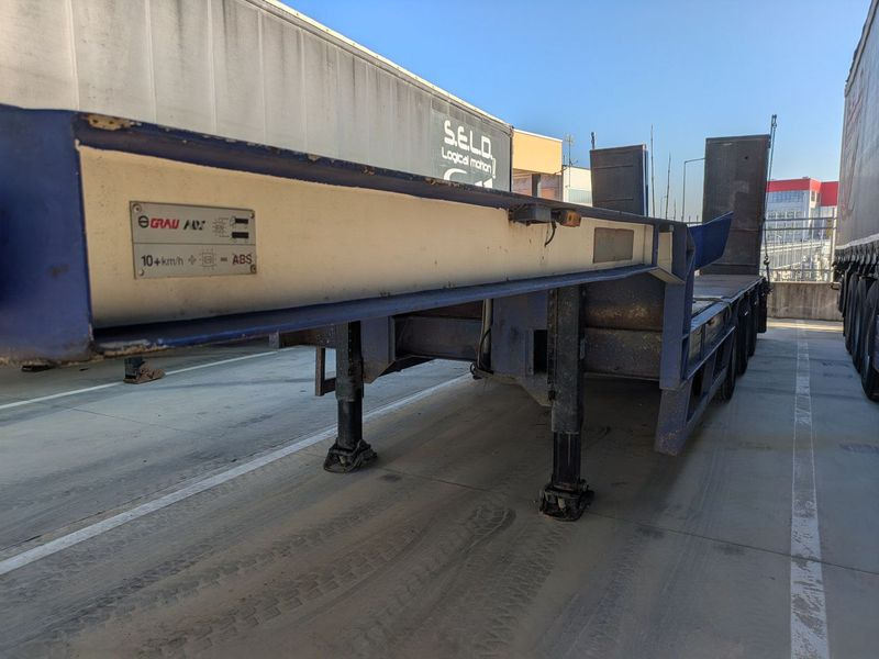 CARELLONE semirimorchio - Low loader semi-trailer: picture 1 CARELLONE semirimorchio - Low loader semi-trailer: picture 1