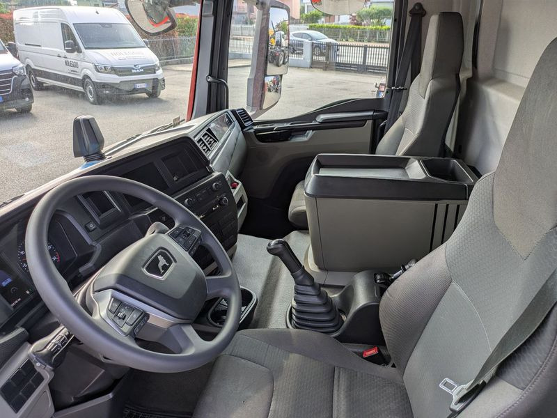 MAN TGL Cubo con pedana 7,5 tonn EURO6 MAN TGL 7,5 tonn EURO6 - Box truck: picture 4 MAN TGL Cubo con pedana 7,5 tonn EURO6 MAN TGL 7,5 tonn EURO6 - Box truck: picture 4