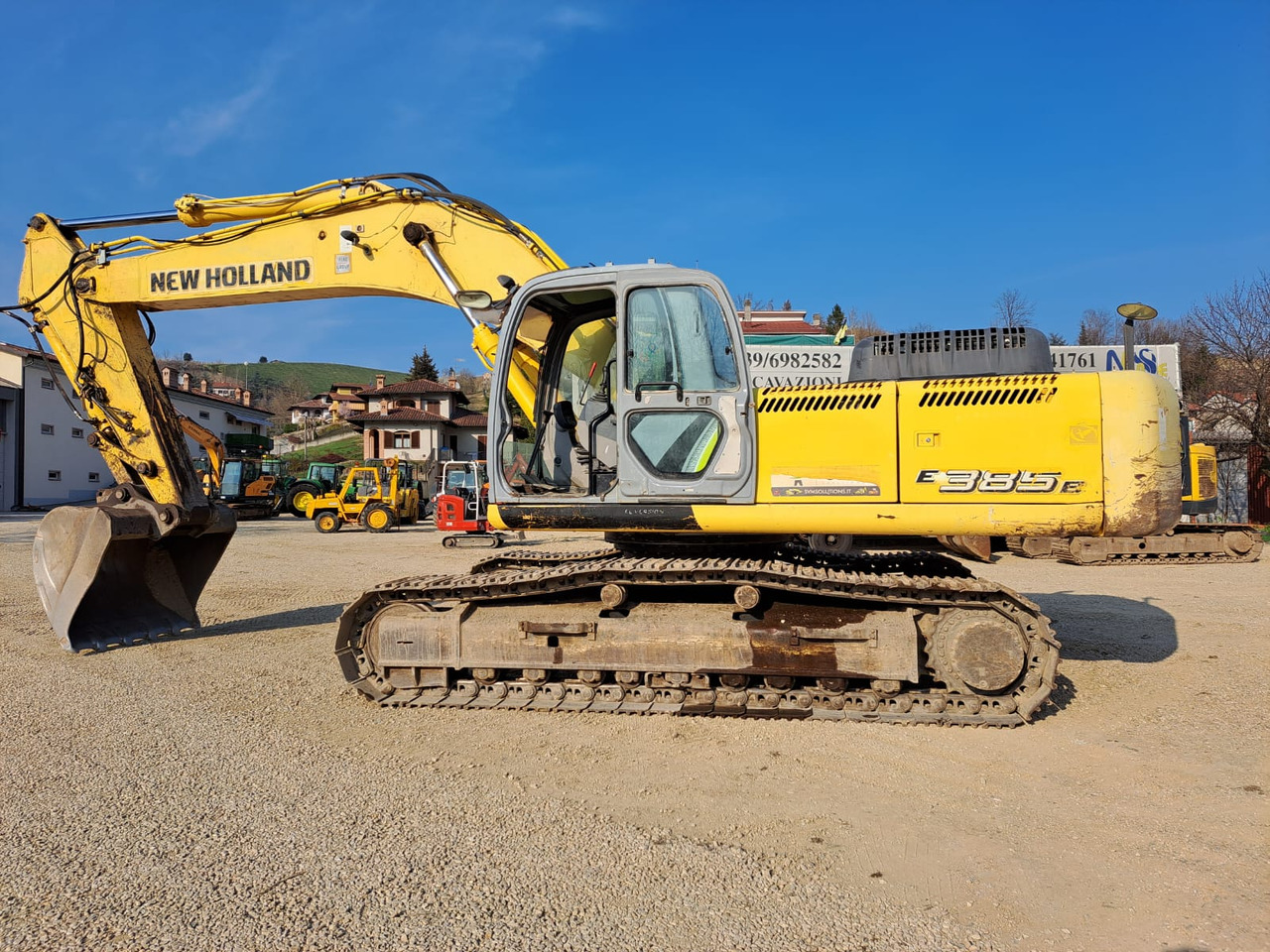 NEW HOLLAND KOBELCO E385B - Crawler excavator: picture 1 NEW HOLLAND KOBELCO E385B - Crawler excavator: picture 1