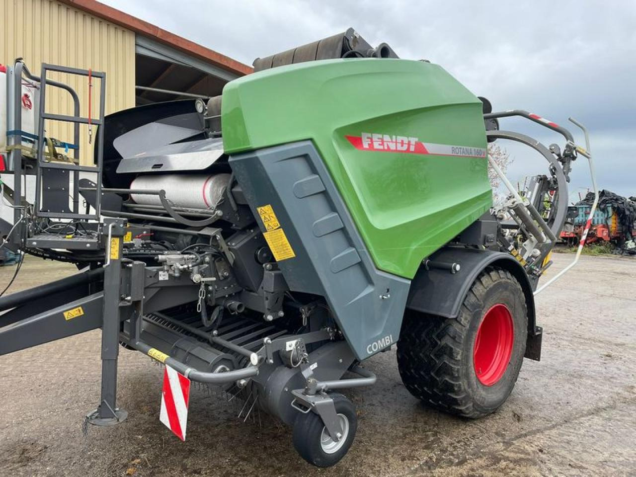 Fendt ROTANA 160 V COMBI - Round baler: picture 1 Fendt ROTANA 160 V COMBI - Round baler: picture 1