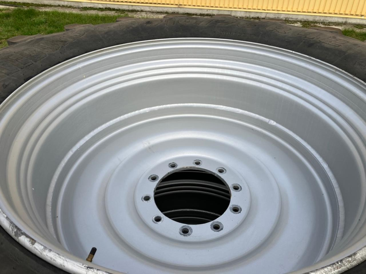 Trelleborg 710/75R42 TM900 - Tire: picture 3 Trelleborg 710/75R42 TM900 - Tire: picture 3